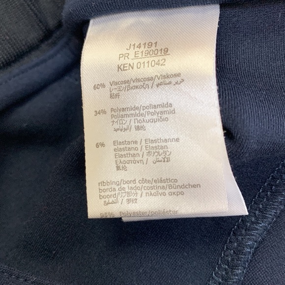 US 10 Hugo Boss Navy Blue Shorts - Picture 6 of 7